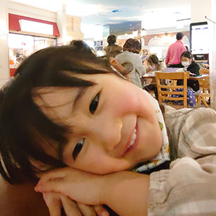 お姉ちゃんとお母さんが大好きな我が家のアイドルです。