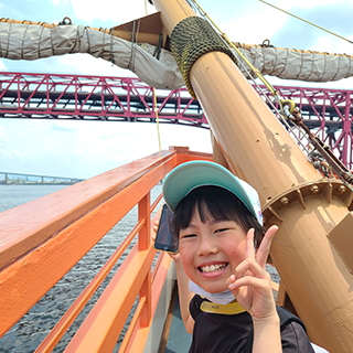 初の船で(逆光で!?)眩しい笑顔!