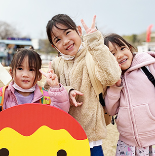 怪獣の三姉妹です!今日は楽しいー!