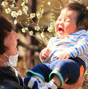 父と子、馬鹿笑い。