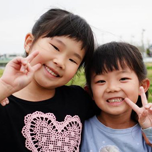 近所に住んでいたお友達と久しぶりの再開、また一緒に遊ぼう。