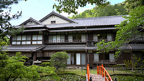 photo1