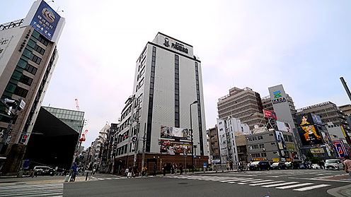 photo1