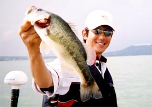 Angler: 小野　俊郎